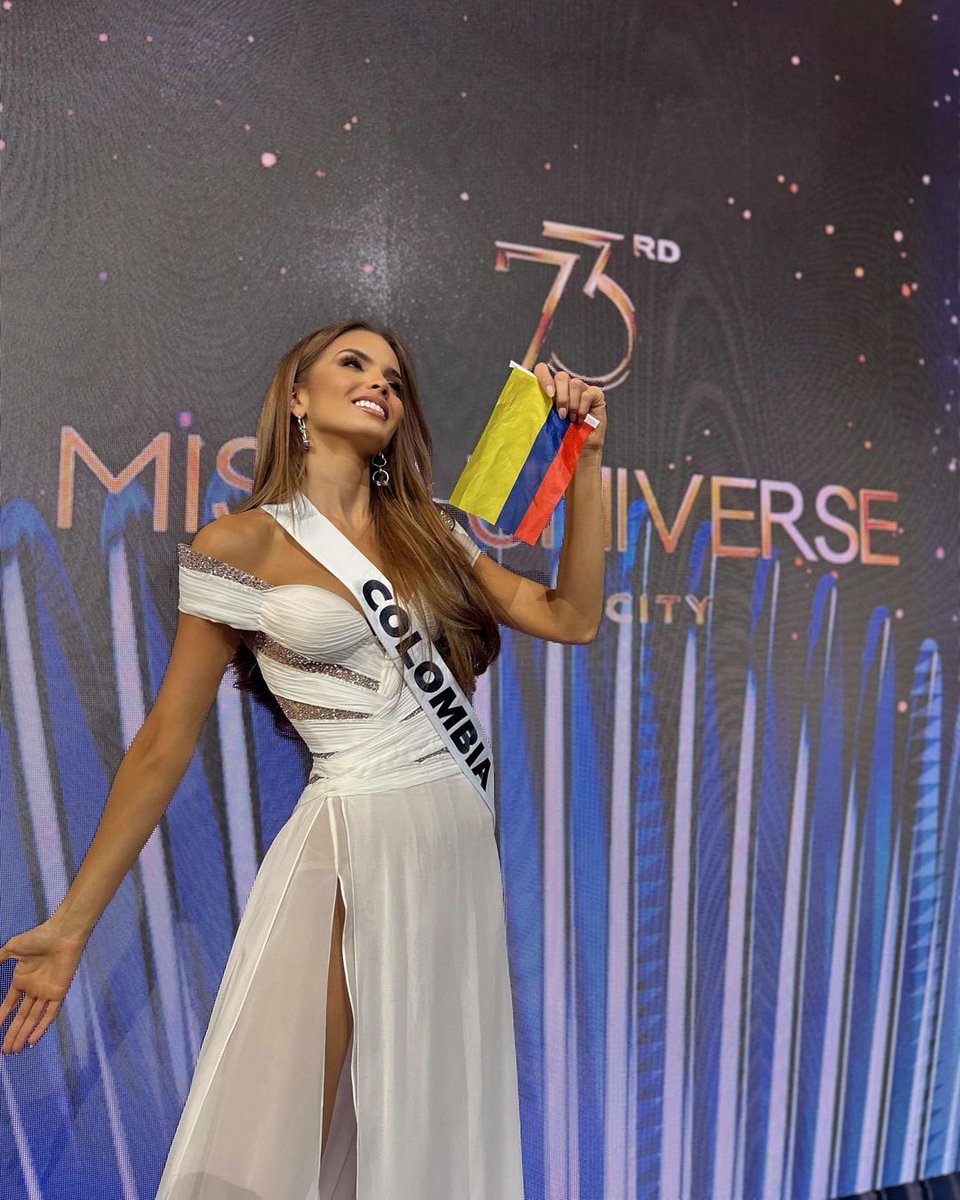 COLOMBIA!! 🇨🇴✨

Mi corazón está llenísimo de alegría, gratitud y tranquilidad por vivir junto a ustedes una de las mejores experiencias de mi vida; porque dejamos en alto el nombre de Colombia, mostrando lo más bello de nuestro país.

<a href="/MUColombiaORG/">Miss Universe Colombia</a>