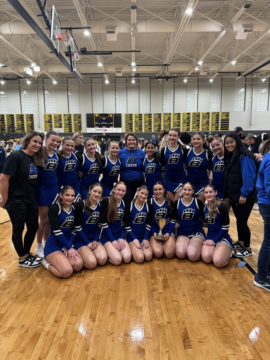 WHAT. A. DEBUT!!! 🤩 Congratulations to our Varsity Competition Game Day cheer team! Placing 4th at the @<a href="/OHSCCA/">Ohio High School Cheerleading Coaches Association</a> Best in the State Competition! Coming in behind 3 incredibly talented teams! GREAT JOB JAGS! An awesome start to the winter season for <a href="/HBHSathletics/">Hilliard Bradley Athletics</a>! 🐆