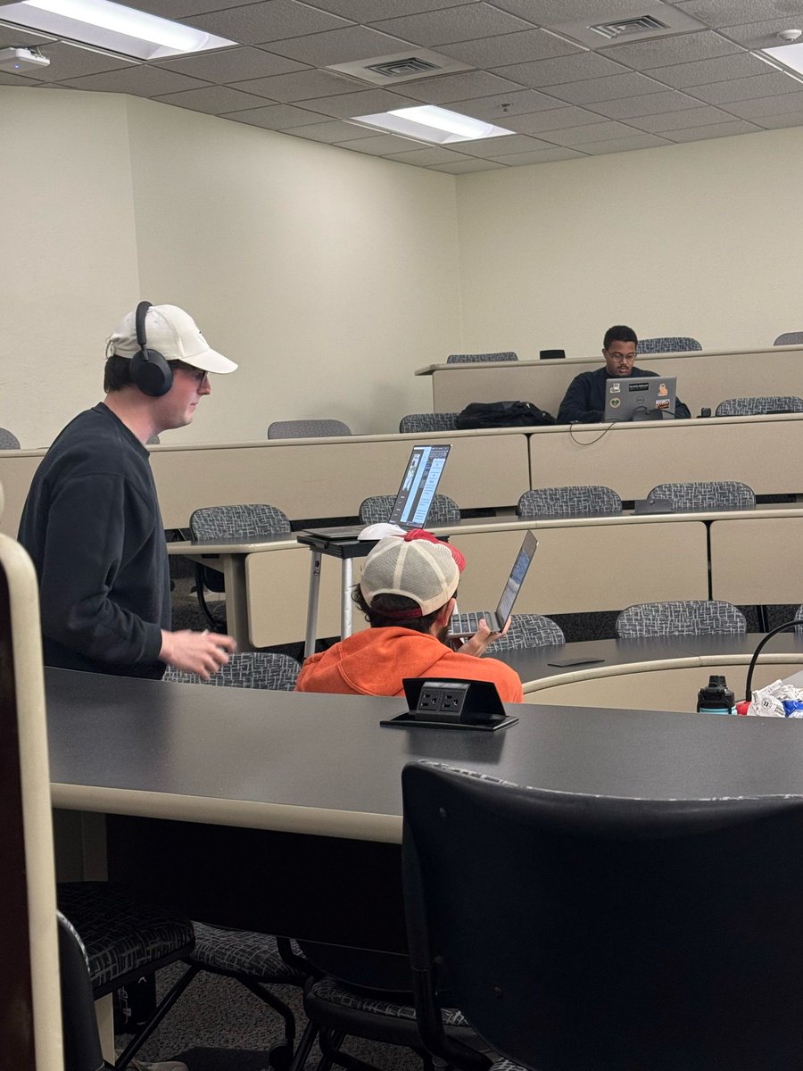 Your Hoosier debate teams debated in 29 debate rounds, or 67 hours of speaking, listening, cross-examining and listening to judge feedback in another high impact educational experience at Wake!

Team Peotter-Duggal finished 5th out of 40 teams!