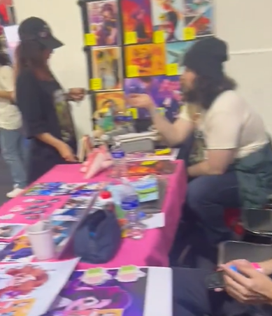 Trixie_ytph's tweet photo. #lamicrodekatu vi el video de Driples y hice un dibujo rápido https://t.co/usjblnfdXz