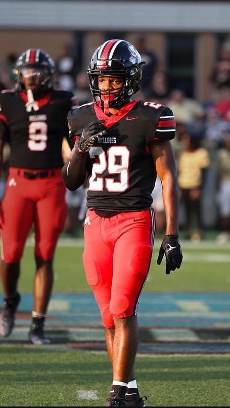Senior season highlights 

hudl.com/v/2QrUXG