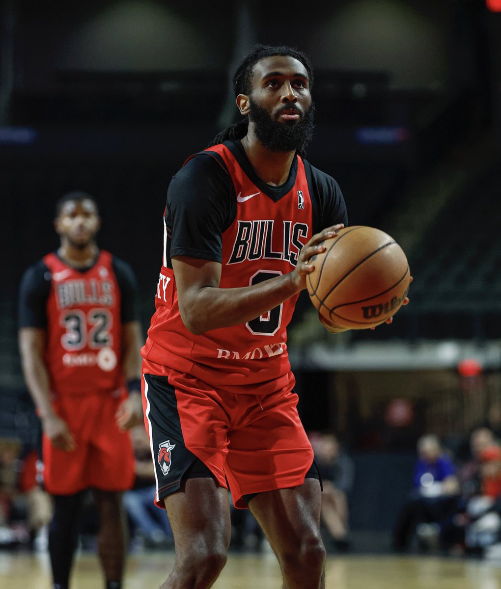 Javon Freeman-Liberty at halftime:

🔥 22 PTS
🔥 7/9 FG
🔥 3/4 3PT

Catch the second half NOW on <a href="/Roku/">Roku</a>.