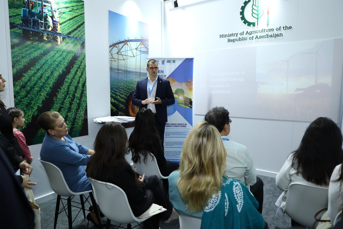 Odrzivi_razvoj's tweet image. Radionica "Upotreba OIE u poljoprivredi" na #COP29! Razmenjujemo iskustva o primeni solarne i vetroenergije u poljoprivredi i korišćenju organskih ostataka za zelenu energiju. 🌱⚡ #ASOR #OIE #Poljoprivreda #ZelenaEnergetika @COP29_AZ
