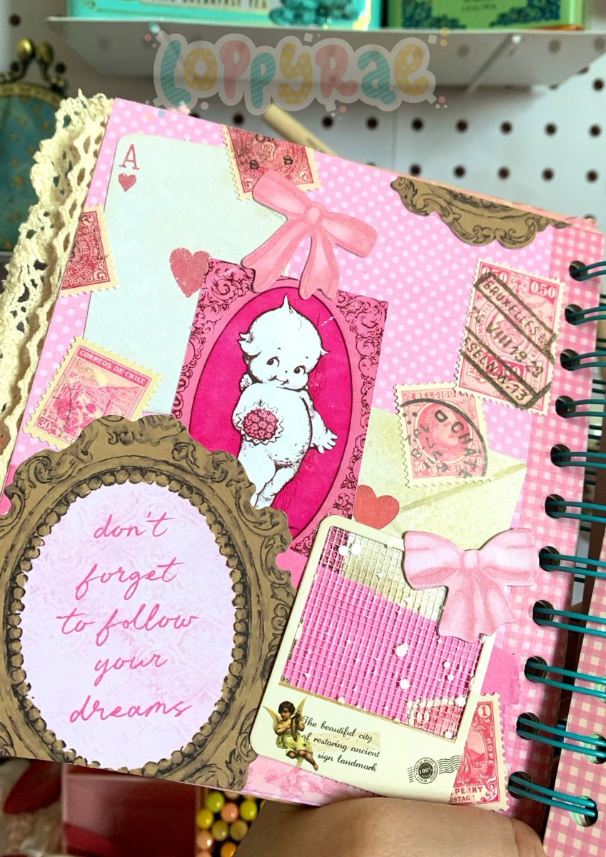 First page in my new sketchbook. 🫶💕
A pink cherub collage to set the vibe. 