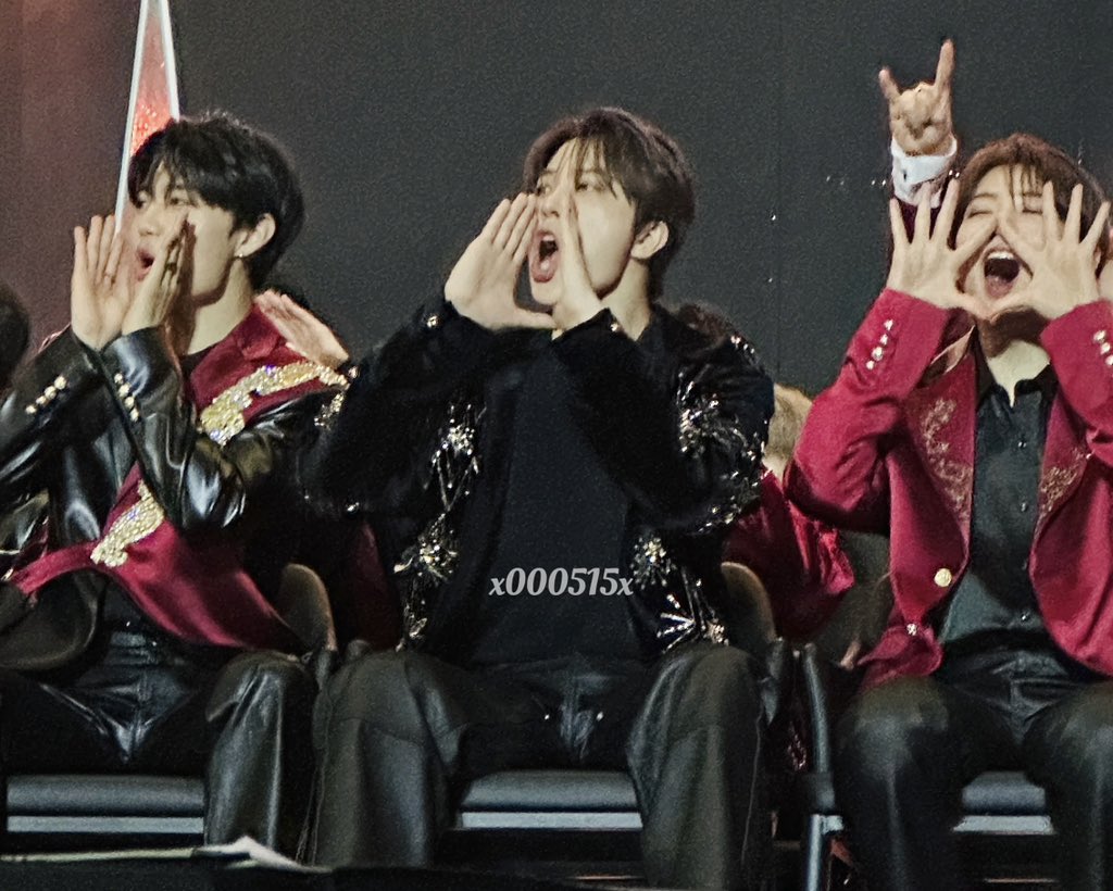 241117 KGMA

소리질러 ft.요시 손

#도영 #소정환 #준규
#DOYOUNG #SOJUNGHWAN #JUNKYU
#TREASURE #트레저