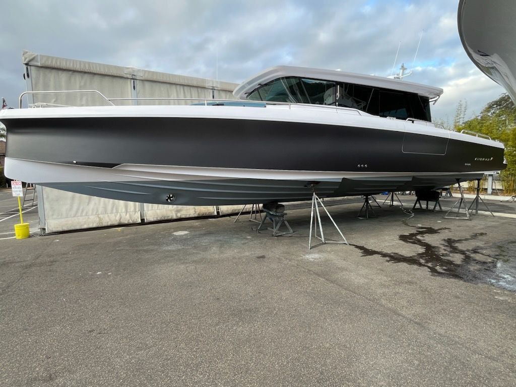 astech83's tweet image. Axopar 45XC wrapped in satin dark grey!

#InnovativeWraps #HullWrap #3MVinyl #ExteriorBoatWrap
