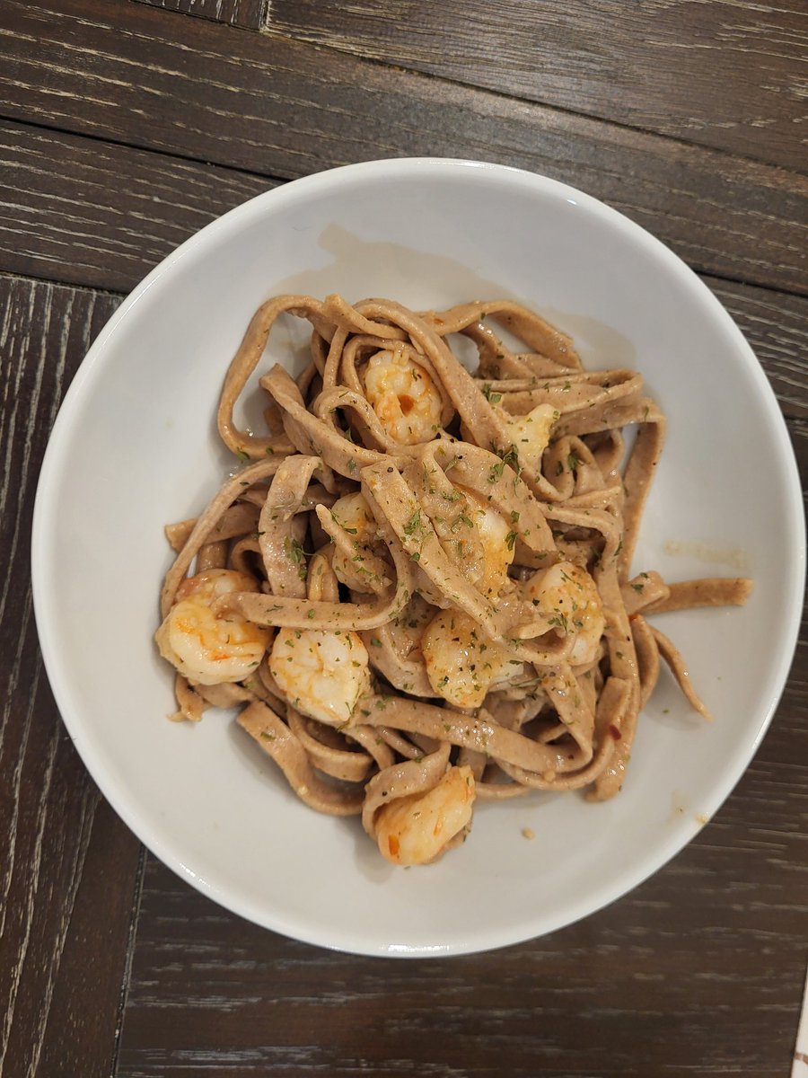 Homemade whole wheat pasta with shrimp in a lemon garlic sauce.  @Gamecock_Eats <a href="/AdamsLouis/">Louis Adams</a> <a href="/akmo1226/">ak</a> <a href="/AshokC2011/">Ashok🤙🏽🤙🏽🐔🐓</a> <a href="/Bourbontiffanys/">Bourbon At Tiffany's</a> <a href="/tarheelfamily/">Eddie Thomas</a> <a href="/gamecockgreek84/">Stavi Ψαρας 🇬🇷</a> <a href="/USCengineer04/">USC Engineer</a> <a href="/Mr_PayitForward/">Mr. Coleman</a> <a href="/MrsHopkins96/">Mrs. Hopkins</a> <a href="/mrslorijg/">MrsLoriJG😇</a>