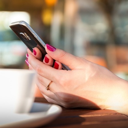 placole_dressy's tweet image. コロナ禍以降、利用者が増え続ける【#web招待状】とは？📩返信のマナーや返信文例をご紹介します✏️

dressy.pla-cole.wedding/web-invitation/