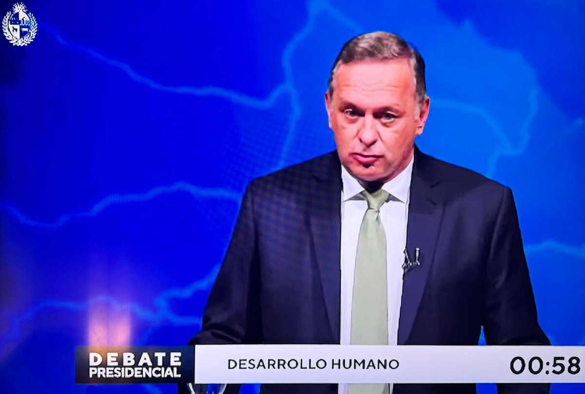 Este 24 de noviembre votemos por un modelo que da garantías, certeza y desarrollo.
#ElUruguayEnBuenasManos 
#DebateUy  #ElProximoPresidente.