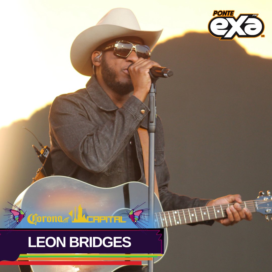 ExaFM's tweet photo. Cada clic captura la pasión y el talento del festival 🎤✨ y #LeonBridges no puede ser la excepción 😎 #CCEnExa 🎶 https://t.co/LVhBYcjpsm