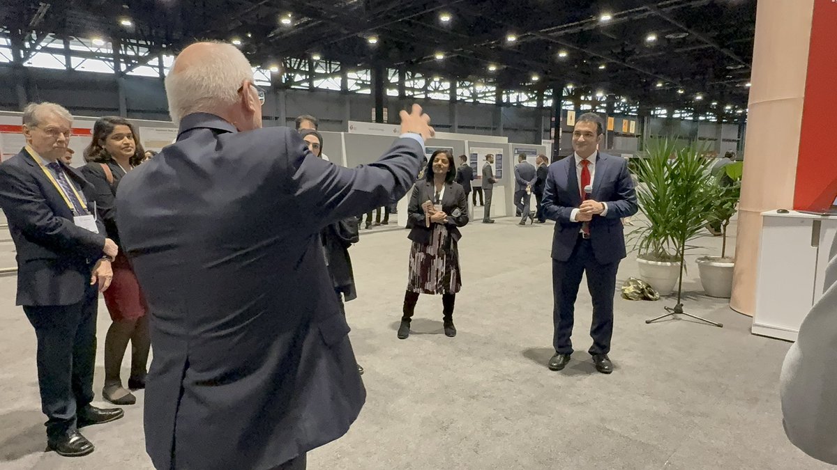 Ashkan Abdollahi, M.D. (@aknabdmd) on Twitter photo Honored to share our findings at #AHA24! We uncovered a stepwise association between aortic valve calcium burden and kidney function decline (incident CKD, albuminuria, and increasing UACR). Deep gratitude to my mentors & colleagues for their support! <a href="/seamuswhelton/">Seamus Whelton</a> <a href="/rblument1/">Roger Blumenthal</a> Honored to share our findings at #AHA24! We uncovered a stepwise association between aortic valve calcium burden and kidney function decline (incident CKD, albuminuria, and increasing UACR). Deep gratitude to my mentors & colleagues for their support! <a href="/seamuswhelton/">Seamus Whelton</a> <a href="/rblument1/">Roger Blumenthal</a>