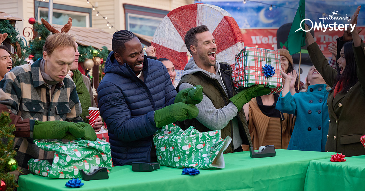 Harper is used to the bustle of the big city. Will festivities in St. Ives, Maine with Sawyer be a much-needed escape? 🎄❤️

#ANovelNoel premieres Thursday, November 21 at 8/7c as part of #MiraclesOfChristmas! <a href="/julie_gonzalo/">Julie Gonzalo</a> <a href="/BrendanJPenny/">Brendan Penny</a> #Chessies
