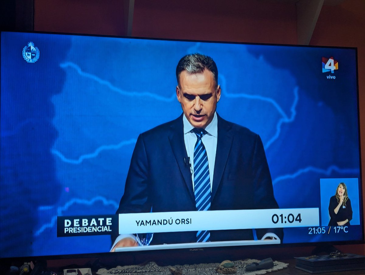 Este tribilin solo habla de Canelones... Pensarã que será presidente de Canelones?