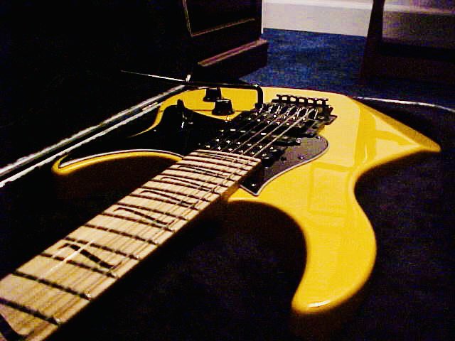TommyBThompson's tweet photo. Anyone remember these? The Yamaha Pacifica 1221M. Got this In 1991…of course because of @Leverty 🤘🏼🤘🏼🤘🏼���🔥🔥🎸

#Yamaha #Pacifica #shred #BillLeverty https://t.co/PexIC3zXzT
