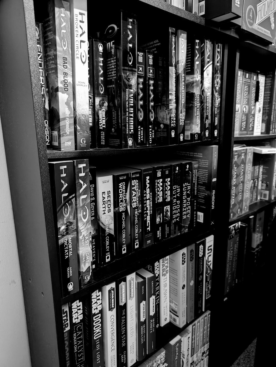 AOConnorAuthor's tweet image. Day 17's prompt for #SciFiMonth2024 is "Shelfie Sunday"

Here's a look at a lot of the sci-fi books that are on my shelves.
