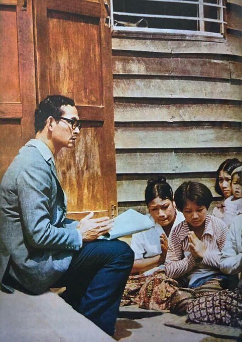 เทิดทูนสถาบันพระมหากษัตริย์ tweet media