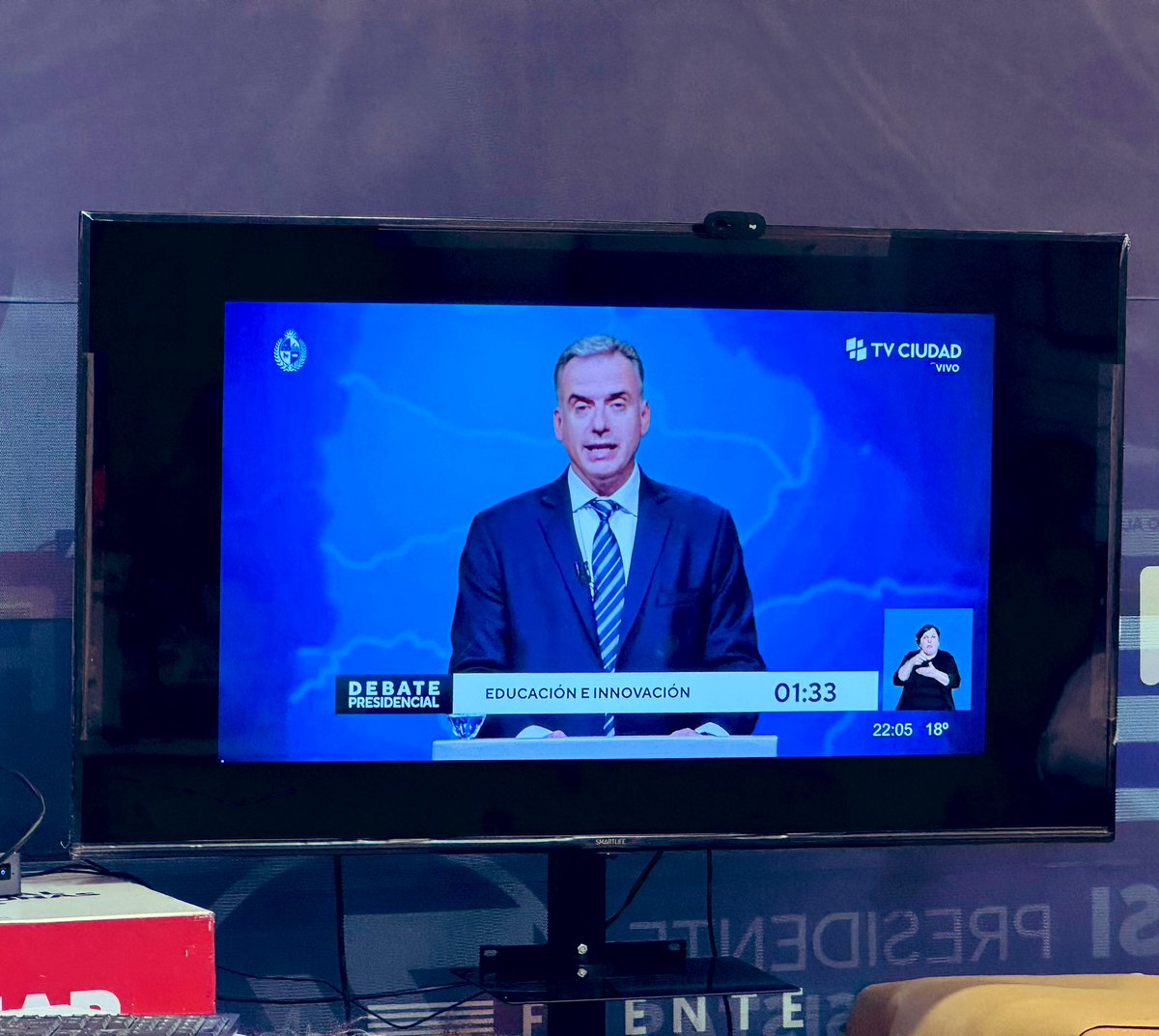 fepreco's tweet image. Yamandú habla como Presidente, con seriedad, planes, ideas y mucha profundidad.

Delgado desafía porque no se ve en el cargo, habla del Frente Amplio, de ideología, y falta a la verdad en varios puntos. 

#DebateUy 
#OrsiPresidente