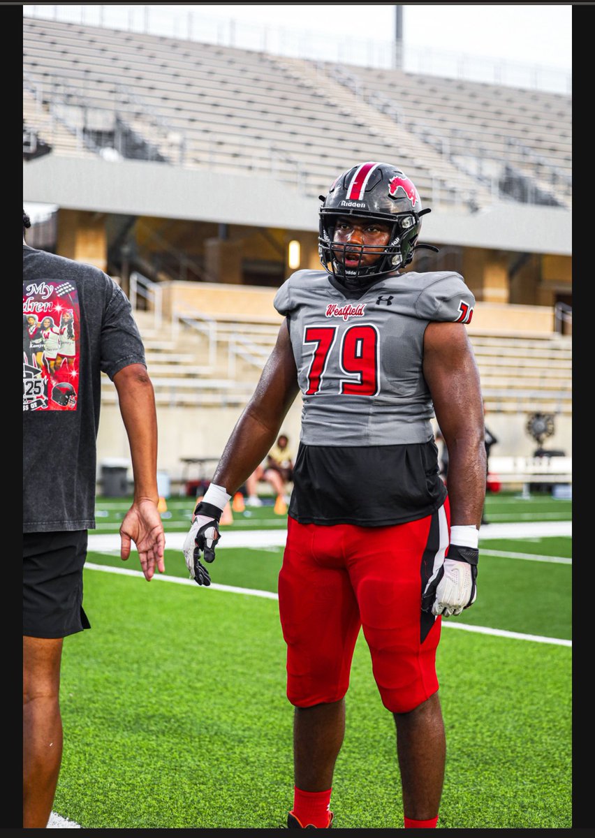 Jordan_Reasons's tweet photo. I just want to say thank you to @gowestfieldfb &amp; especially to my coaches that have been there for me since day 1. Thank you for guiding me through everything, &amp; for continuing to be there for me in the future. @CoachMorales56 @Coach_Bragg @TreyGoodrich https://t.co/deKUxt1wKz