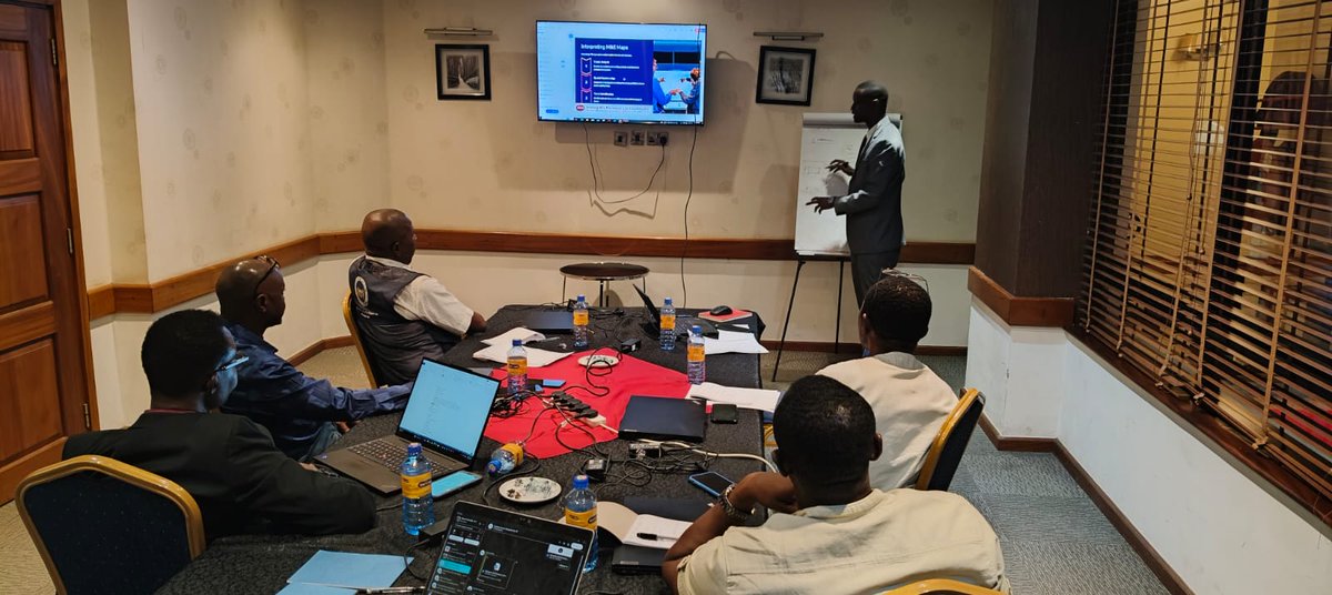 KyaloMathew1's tweet photo. Presenting to Sierra Leone ministers https://t.co/gtou3hUiT6