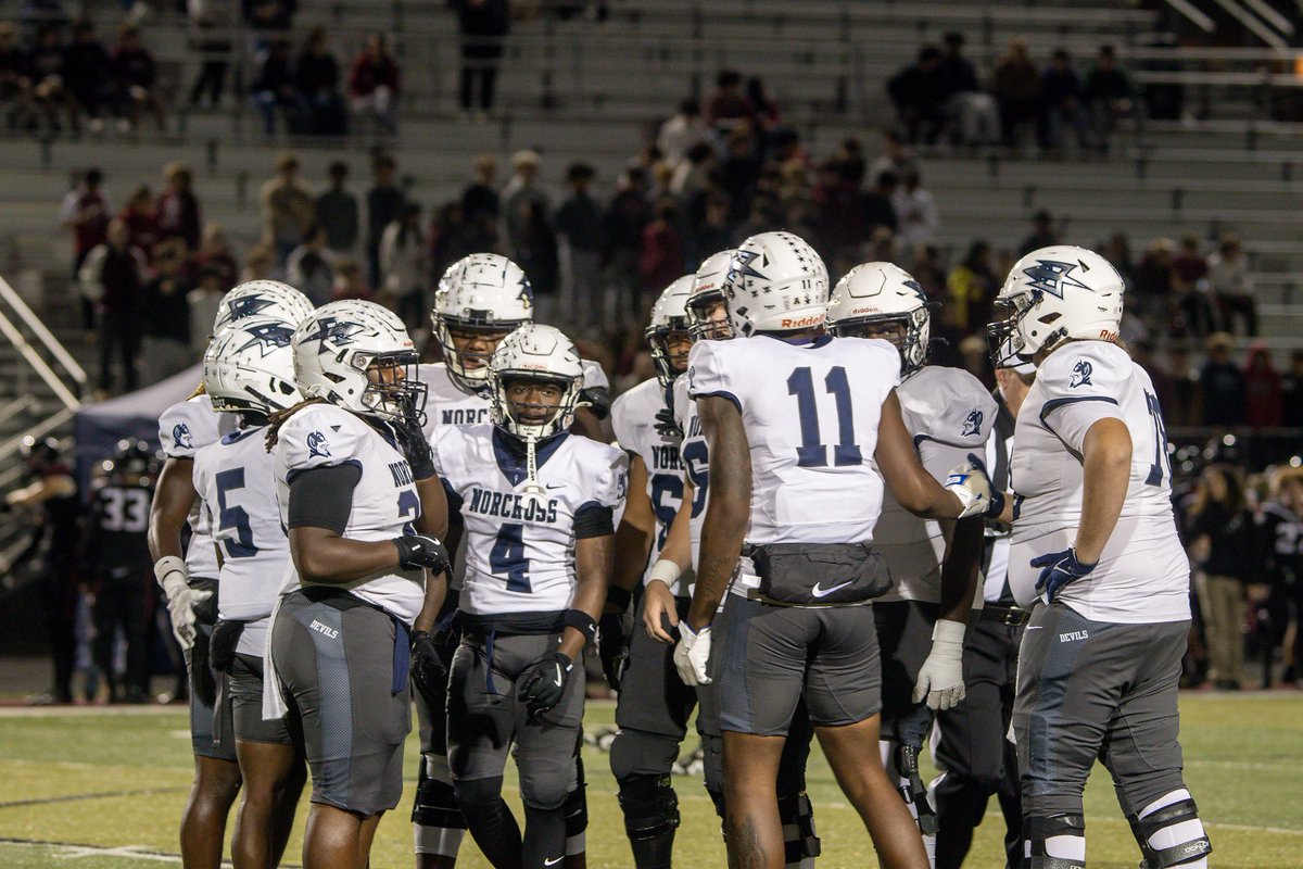 Great Team win heres my highlights from round 1 of the playoffs #ALLIN #1-0
hudl.com/v/2QqTYv