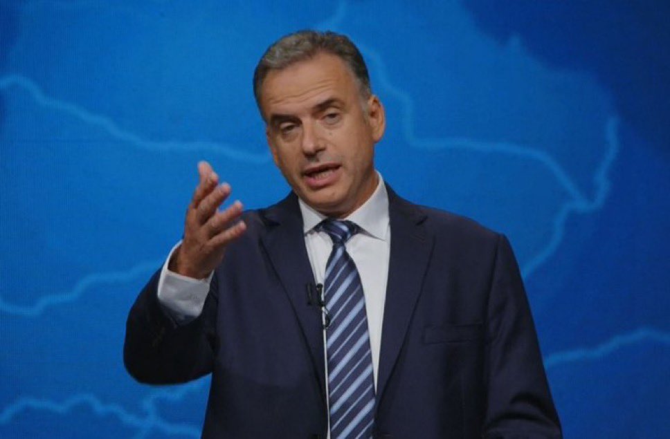 🗣️ Orsi: “Me hubiese gustado escuchar mas propuestas y no hablar tanto del frente amplio… les pido que me acompañen, aquellos que añoran ese uruguay batllista que me acompañen… quiero ser presidente de todos los uruguayos” 

#DebateUY