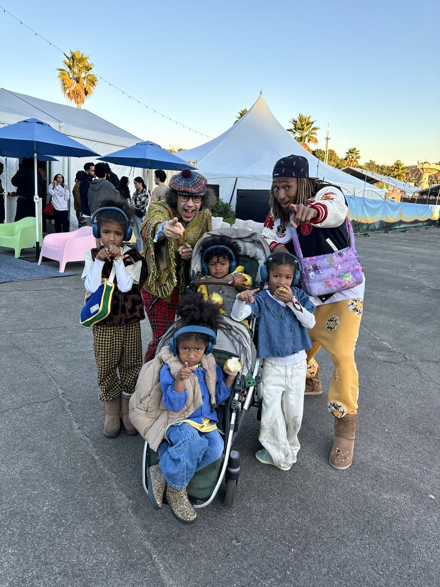 Anwar Carrots tweet media