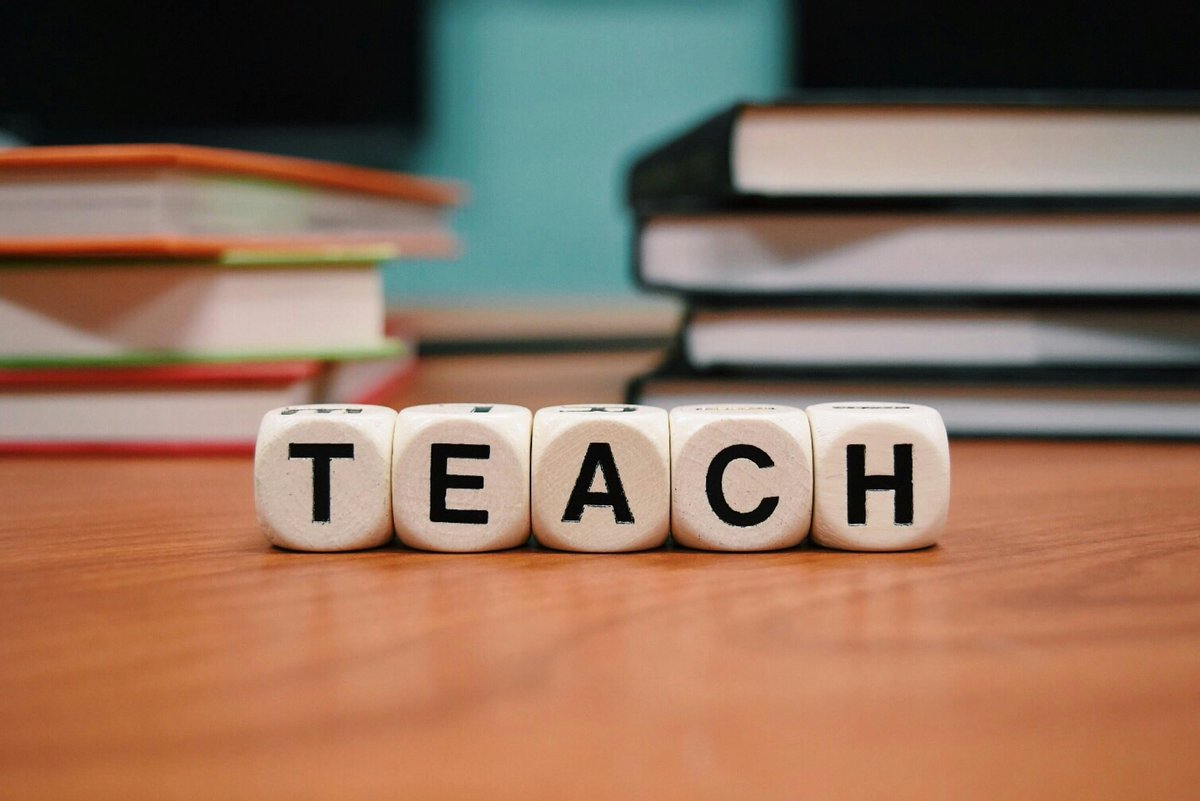 Most institutions have a Centre for Learning and Teaching at their heart. These can be organised in many ways, affecting their impact. Join Alexandra Mihai and Colin Simpson on Thurs 21/11 (8am CEST / 6pm AEDT) to learn more and create new models. Register bit.ly/3SSCLT