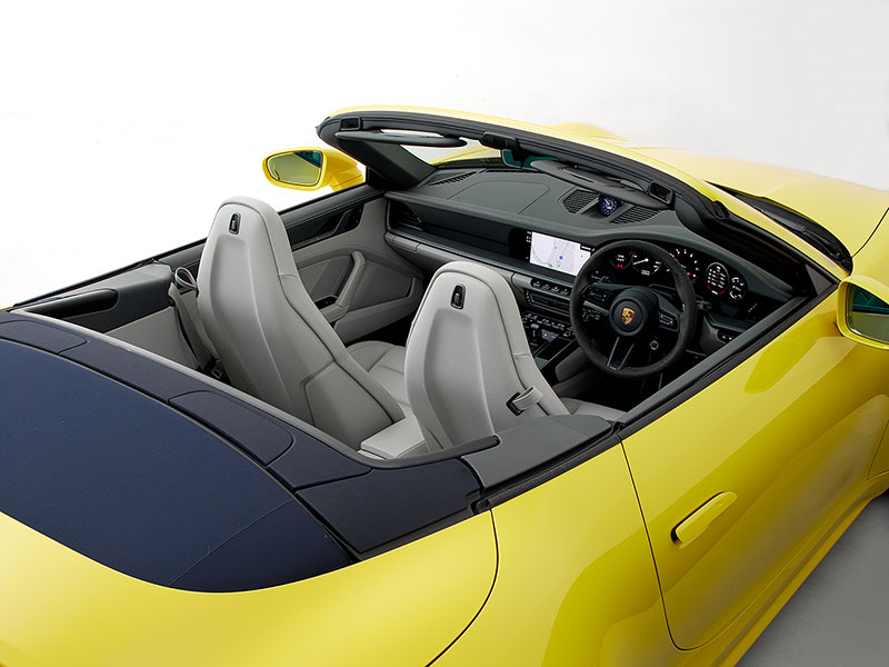 StudioWM0615's tweet image. 令和2年　ポルシェ 911 （Type992）カレラ カブリオレ PDKになります。

非常に魅力があるメーカーオプションを合計2,629,000円選択されています。

【お車の情報】
studiowm.jp/stockcar/911/

☆TEL. 0586-64-9717
☆MAIL. info@studiowm.jp 
☆LINE.  @834nigal

#porsche911carrera #911cabriolet