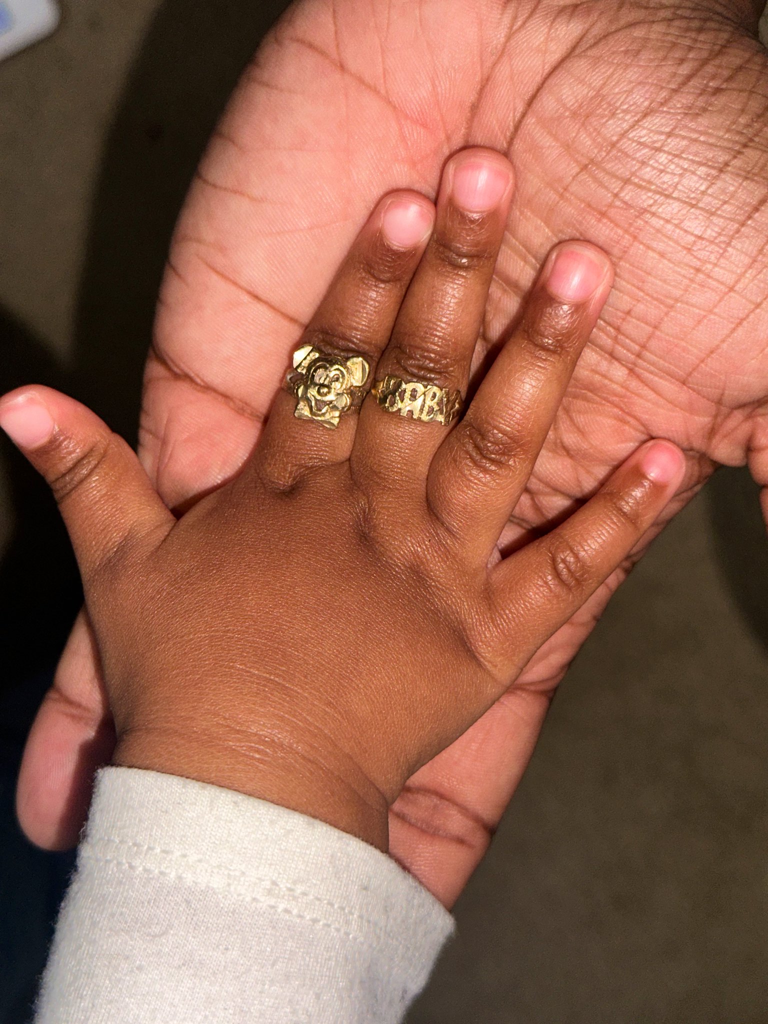 Gave my daughter my childhood rings today 🥹 https://t.co/zlDKmX6vCj