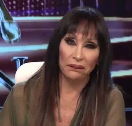 PampaSosaOK's tweet photo. Pampita, densa, dándose de buenita y superada. Poniéndole misterio a las cosas sin decir nada y facturando con su vida. ¿A qué va al living? Patética. #SusanaGimenez https://t.co/Pm4Zsd2Hsn