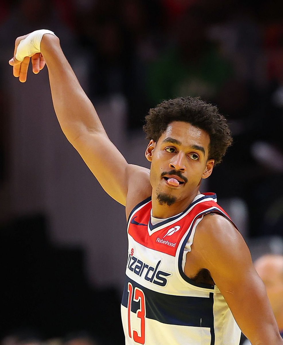 TheDunkCentral's tweet photo. Jordan Poole this season: 

22.2 PPG
4.6 APG
2.1 SPG
46% FG
45% 3PT
92% FT

Underrated https://t.co/1S79n0RHrf