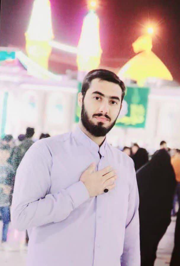 Abraham_hemat's tweet image. دشـمنان علے
به جرم عشق علے
او را همچون حسیــن بن علے
به شهـادت رساندند...
آری، "اخلاص" حدفاصل خیلی
از ماها با این شـ.هدا است
شـ.هیدآرمانعلےوردی
#همسفر_من