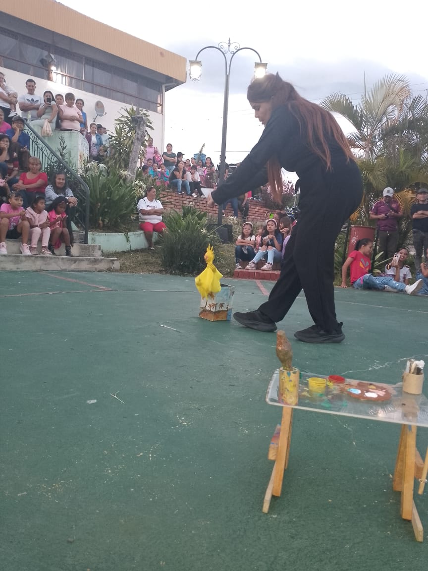 Desde el Valle. Ruta Comunal Navideña organizada con la Comuna Dr Juan German Roscio y Cultores de la Gran Misión Viva Venezuela Mi Patria Querida. 
@MPPEDUCACION 
<a href="/HectoRodriguez/">Héctor Rodríguez C.</a> 
<a href="/dgcpatrimonio/">dgcpatrimonio/turismo</a>
<a href="/minculturave/">Ministerio del Poder Popular para la Cultura</a> 
<a href="/VillegasPoljak/">Ernesto Villegas Poljak</a> 
<a href="/mvivavenezuela/">Viva Venezuela</a>