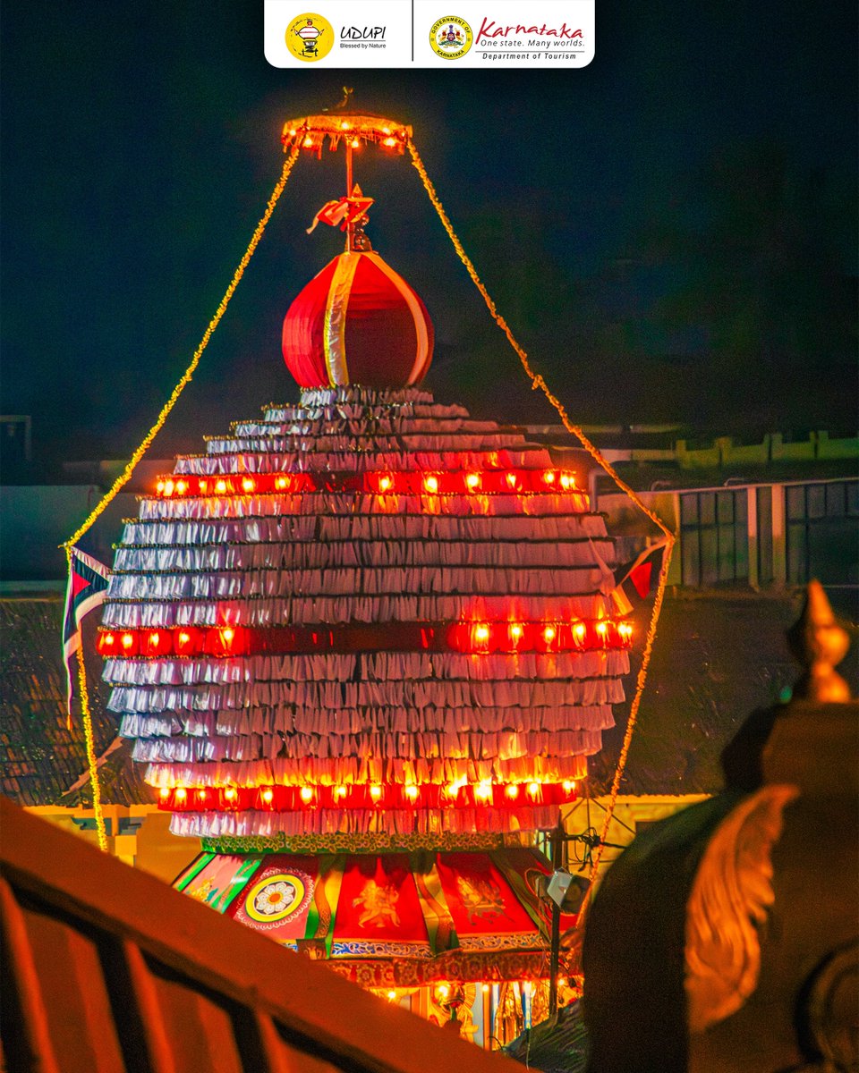 tourism_udupi's tweet photo. Sri Krishna Mutt Udupi 🙏
Deepostsava - 2024
#krishna #krishnamata #udupi #udupitourism #temple #tulunadu #temple #trending #photooftheday #dronephotography #deepostav #karnataka #karnatakatourism https://t.co/g2B5CpuusT