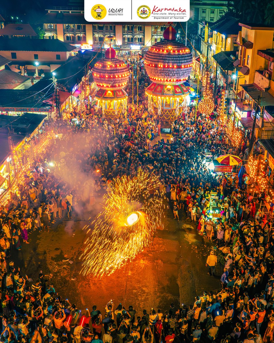 tourism_udupi's tweet photo. Sri Krishna Mutt Udupi 🙏
Deepostsava - 2024
#krishna #krishnamata #udupi #udupitourism #temple #tulunadu #temple #trending #photooftheday #dronephotography #deepostav #karnataka #karnatakatourism https://t.co/g2B5CpuusT