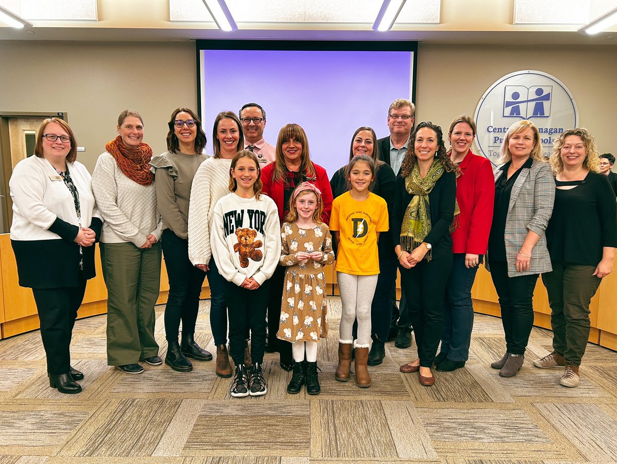 FraserCrew's tweet photo. 🎉 Davidson Road Elementary students & teachers shared their Story Workshop experiences! 🌟 Their stories highlighted the positive impact this approach has had on their literacy development, sparking creativity & strengthening foundational skills. 📚 #sd23ed #sd23ed #sd23learns https://t.co/ea6CrKOK5n