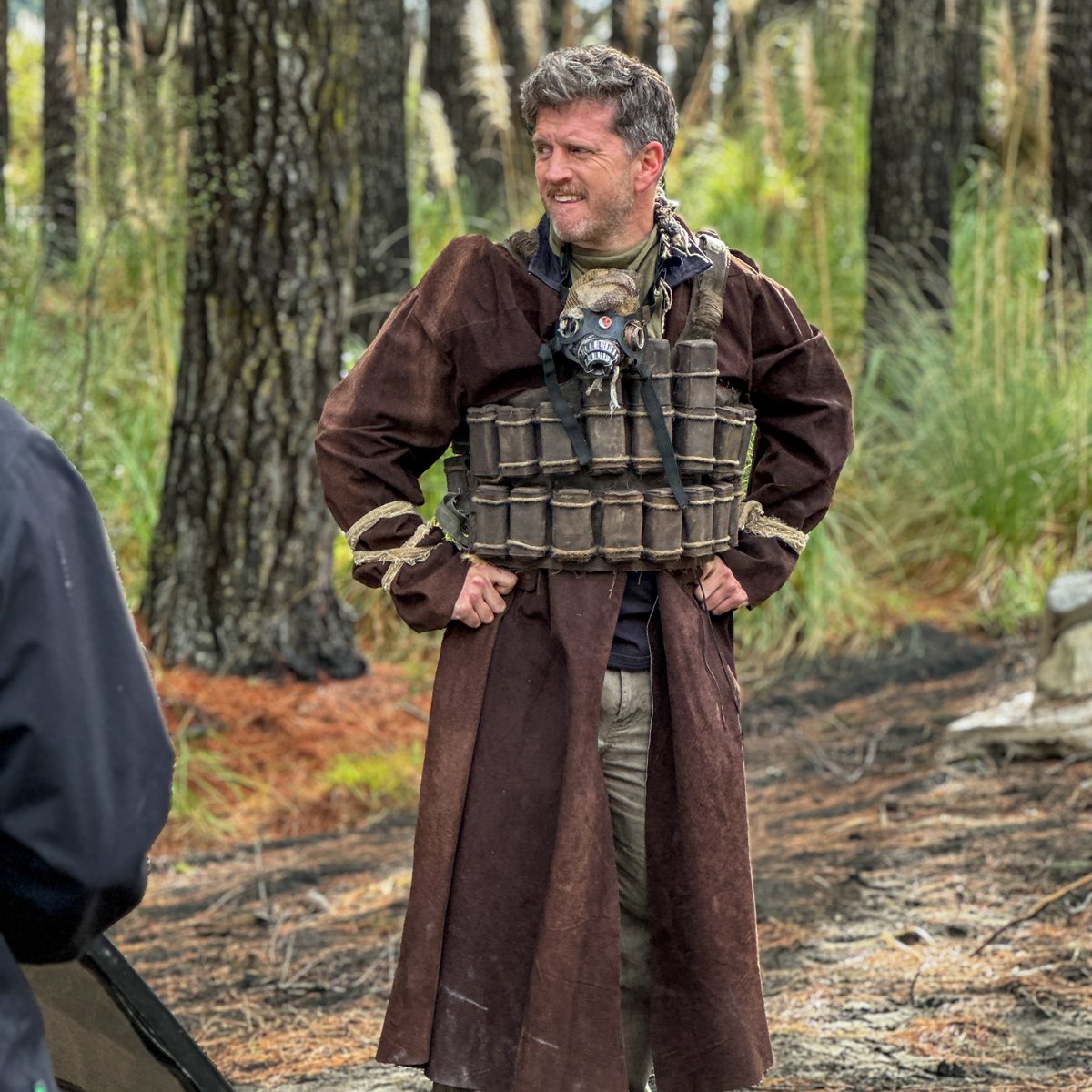 Neighbours are 100x worse in survival games...but there are bazookas in survival games...

New Survival Logic episode on our Youtube channel :)
youtube.com/@VivaLaDirtLea…