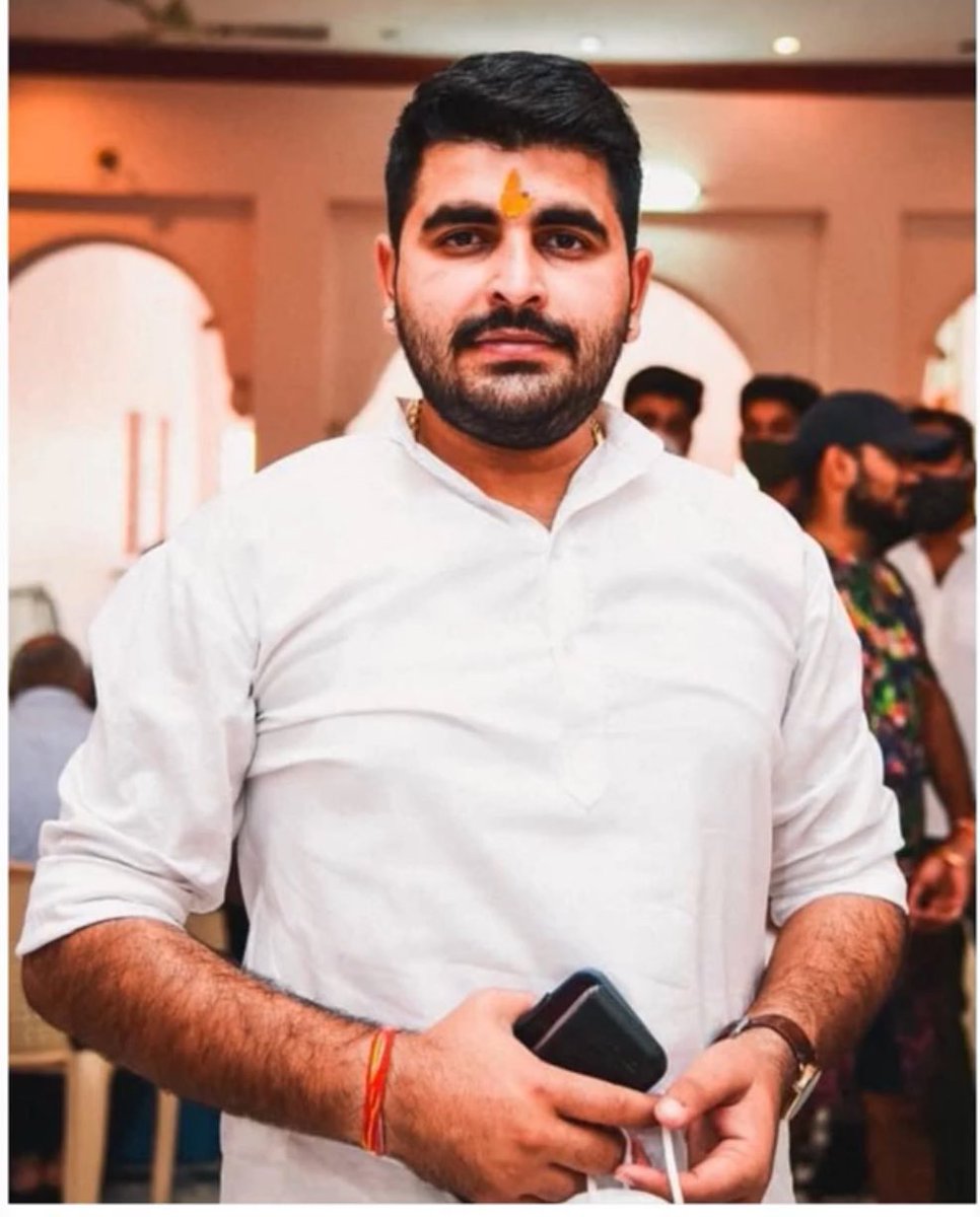 “ एक कड़वा सत्य यह भी है ”

आपत्ति किसी को ना गोचर भूमि से है ना ओरण से है , आपत्ति सिर्फ विरोधियों को रविन्द्र सिंह भाटी से है कि यही सब ही क्यों कर रहा हैं ॥

<a href="/RavindraBhati__/">Ravindra Singh Bhati</a> <a href="/SamantShekhawat/">𝐒𝐚𝐦𝐚𝐧𝐭 𝐒𝐡𝐞𝐤𝐡𝐚𝐰𝐚𝐭</a> <a href="/DUM__001/">𝐃𝐘𝐍𝐀𝐌𝐈𝐂 𝐔𝐍𝐈𝐎𝐍 𝐎𝐅 𝐌𝐀𝐑𝐖𝐀𝐑</a>