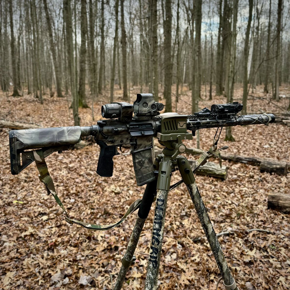 the_adam_jagger's tweet image. Fall things »
Still one of the most under appreciated products I think is the @bog_pod deathgrip tripod from @BrownellsInc .

alnk.to/3nhBuV0

Use code bop10 to save link ^^

#brownells #boghunt #tripod #rifle #woods #trees #eotech