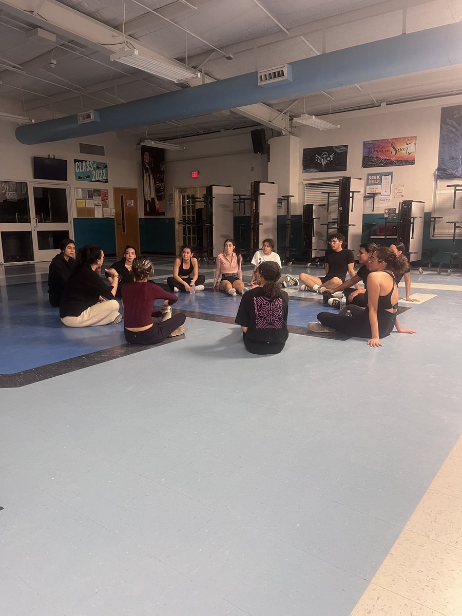 MechsDance's tweet photo. Had a wonderful time at the UTEP clinics this Friday! thank you so much @UTEP 🤍🧡 #allin #phoenixfamily #firstandbest #phoenixflames https://t.co/UDQy6BZ9Jx
