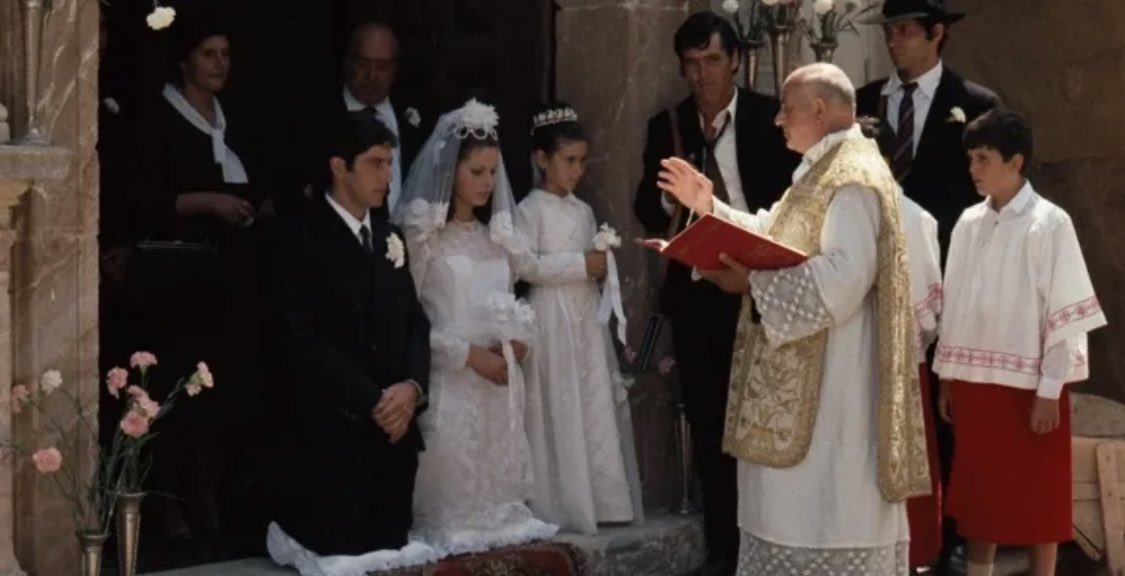 *El amor entre Michael y
Apolonia nació bajo el sol de Sicilia. ¡Alla salute! "