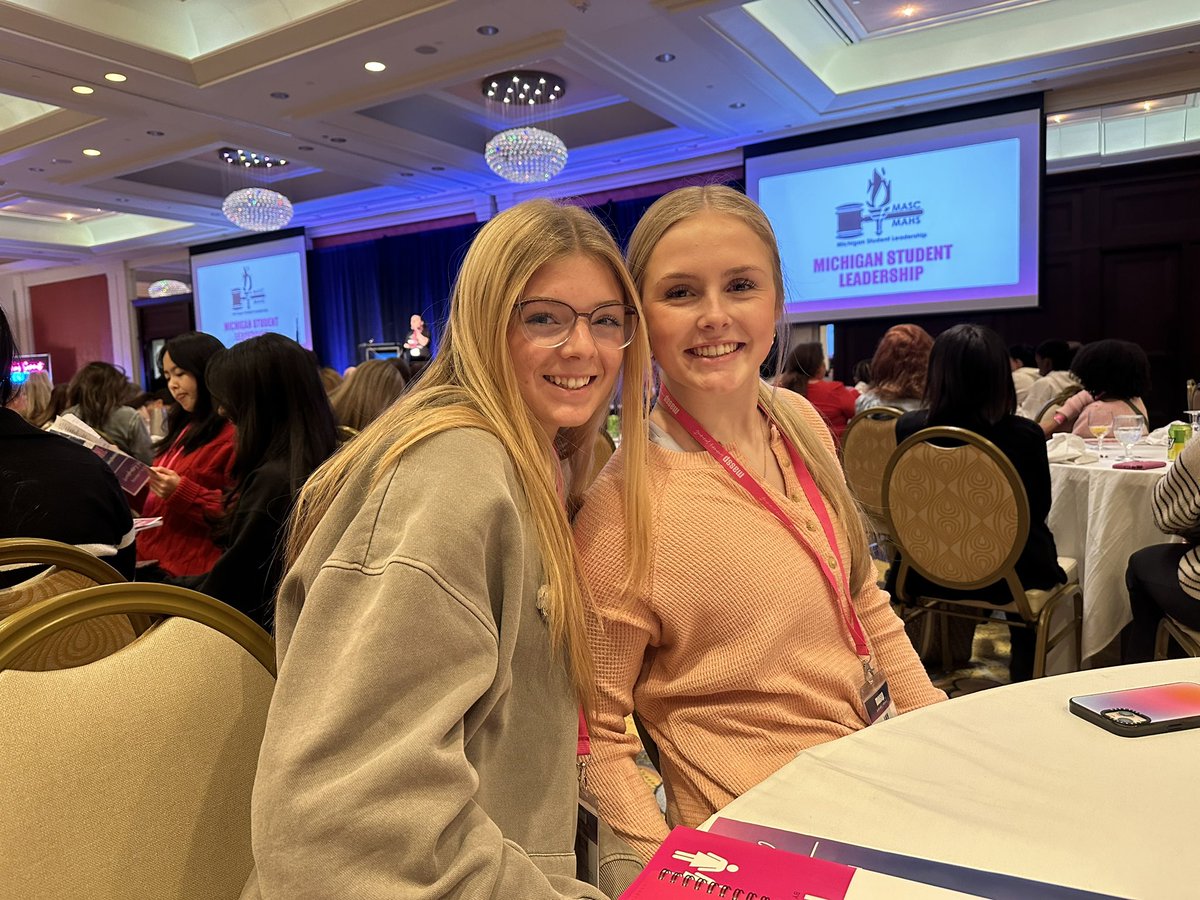 Lapeer_HS's tweet photo. LHS Lightning making an impact @massp Women’s Summit #masspws24 https://t.co/ANnCzbBT12