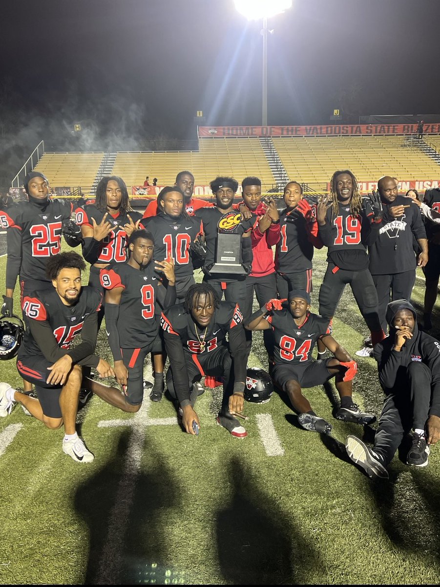 PFitzB's tweet photo. HC tells us to enjoy winning its hard to win Championships at any level

Grateful to have won 3 Championships in last 4 years on multiple levels

2021-HS District 🏆 as HC @ Seabreeze 
2023-D2 Conference 🏆 as WR’s @ Valdosta St
2024-FCS Conference 🏆 as RB’s @ Abilene Christian https://t.co/t6RQqbIBSG