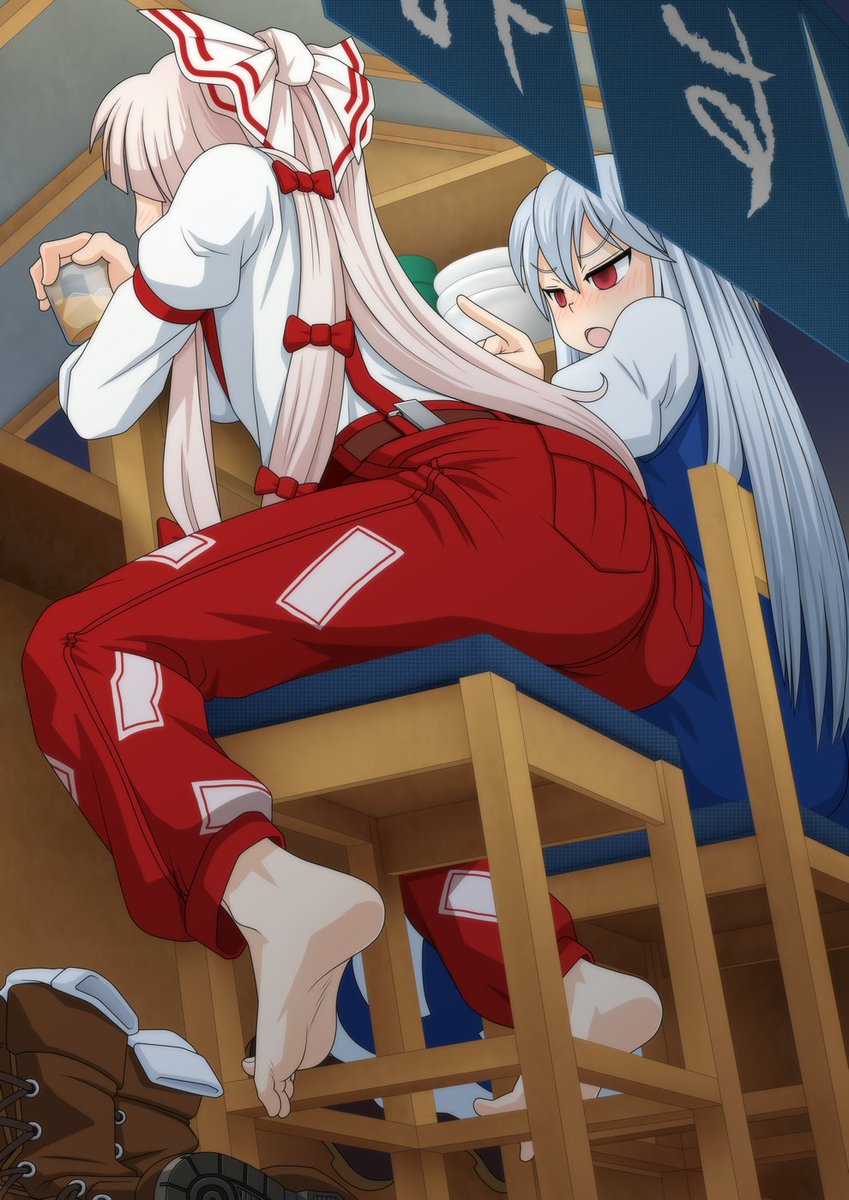 True_Firebird's tweet photo. Stop sending me this.
It's totally different what you're all doing.
Sitting like this isn't even *half* as disrespectful. https://t.co/1uQoHGlWW2
