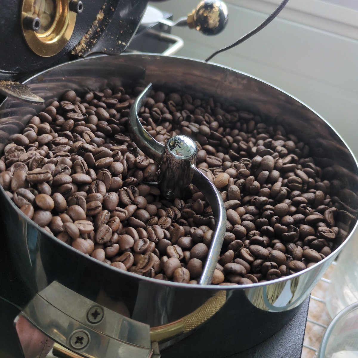 kitacoffee's tweet photo. 今年のイベント出店は、昨日をもちまして無事に終わりました。
次の出店は、来年の春になると思います。
焙煎とドリップバッグにより注力してやっていきます。

#喜多珈琲
#自家焙煎
#ドリップバッグ https://t.co/OQkpOaL1ue