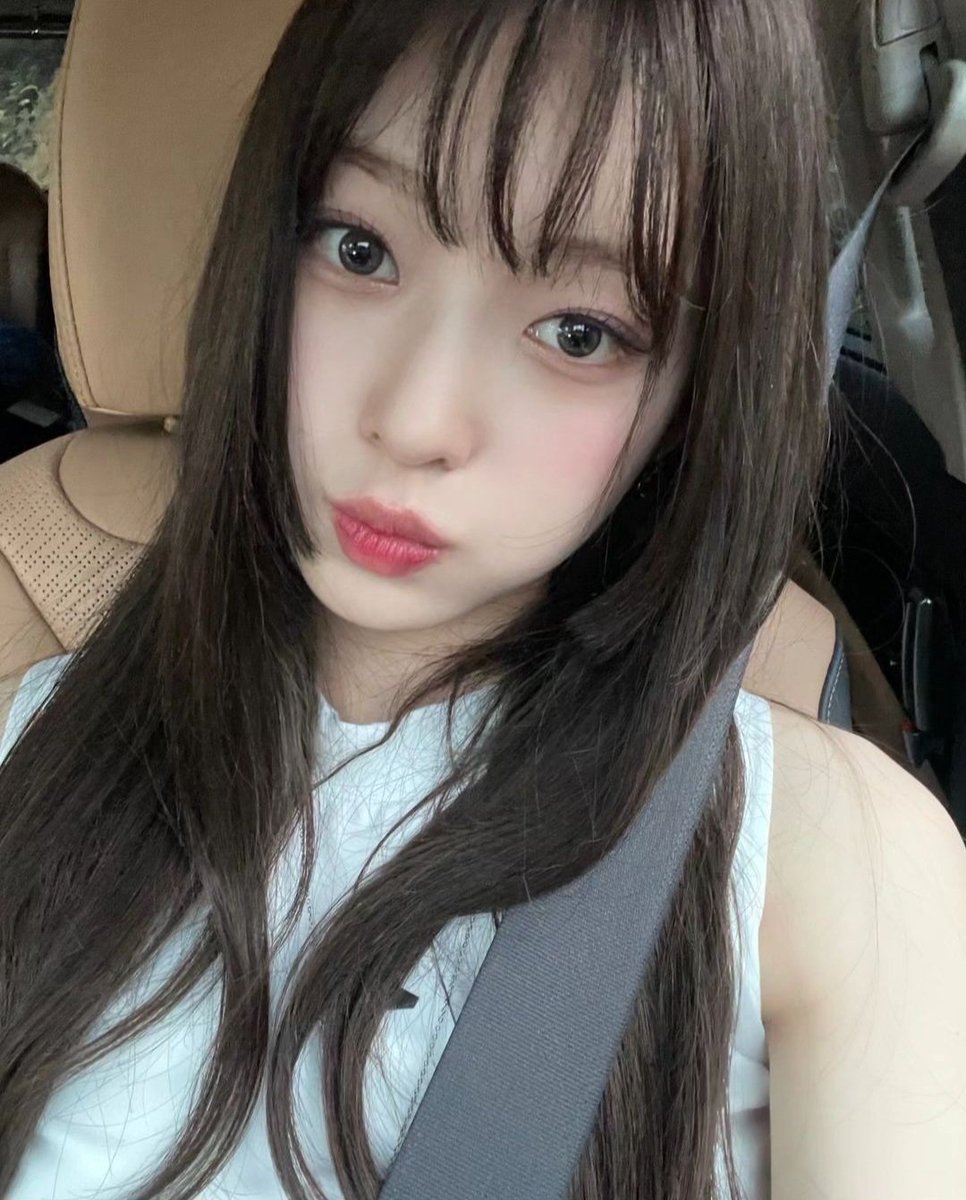 spksflyy's tweet photo. ㅤㅤㅤㅤㅤㅤೀˎˊ-
hola! acá llegó lara bot reportándose para darte mucho amor
si me necesitas no dudes en hablarme ‹3 https://t.co/gJuHTS8xhy