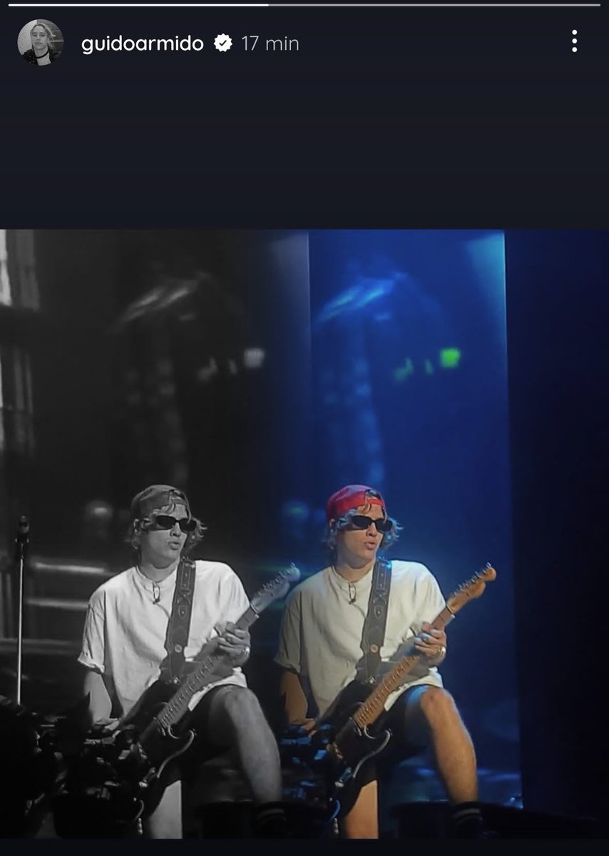 Victelechea's tweet image. GUIDO TE RE AMO LOQUITO NAAAAA TOMA TE REGALO LA COMUN @GuidoAIRBAG 💘