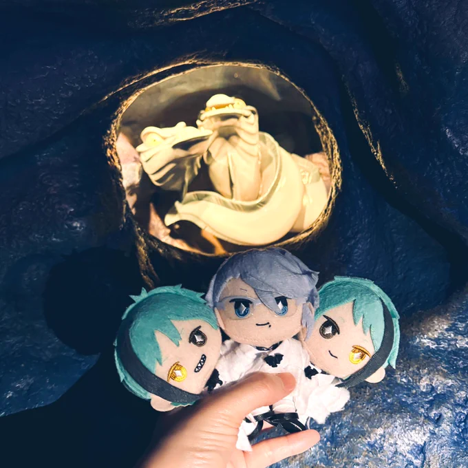 里帰りしてるぬい カニを閉所に閉じ込めたりして遊んでいるのを見ていた