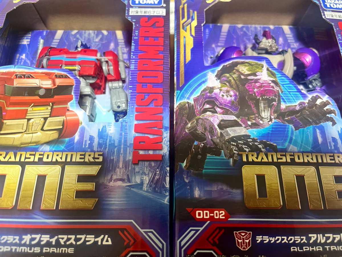 M_10_R1's tweet photo. アニメージュプラス様からトランスフォーマーONEの当選品が届きました。当初はアルファトライオンのみ当選でありましたがタカラトミー様のご厚意でオプティマスプライムとセットで受け取ることになりました。本当にありがとうございました!
#トランスフォーマーONE
#アニメージュプラス
#animageplus https://t.co/4QhHHWj2ON