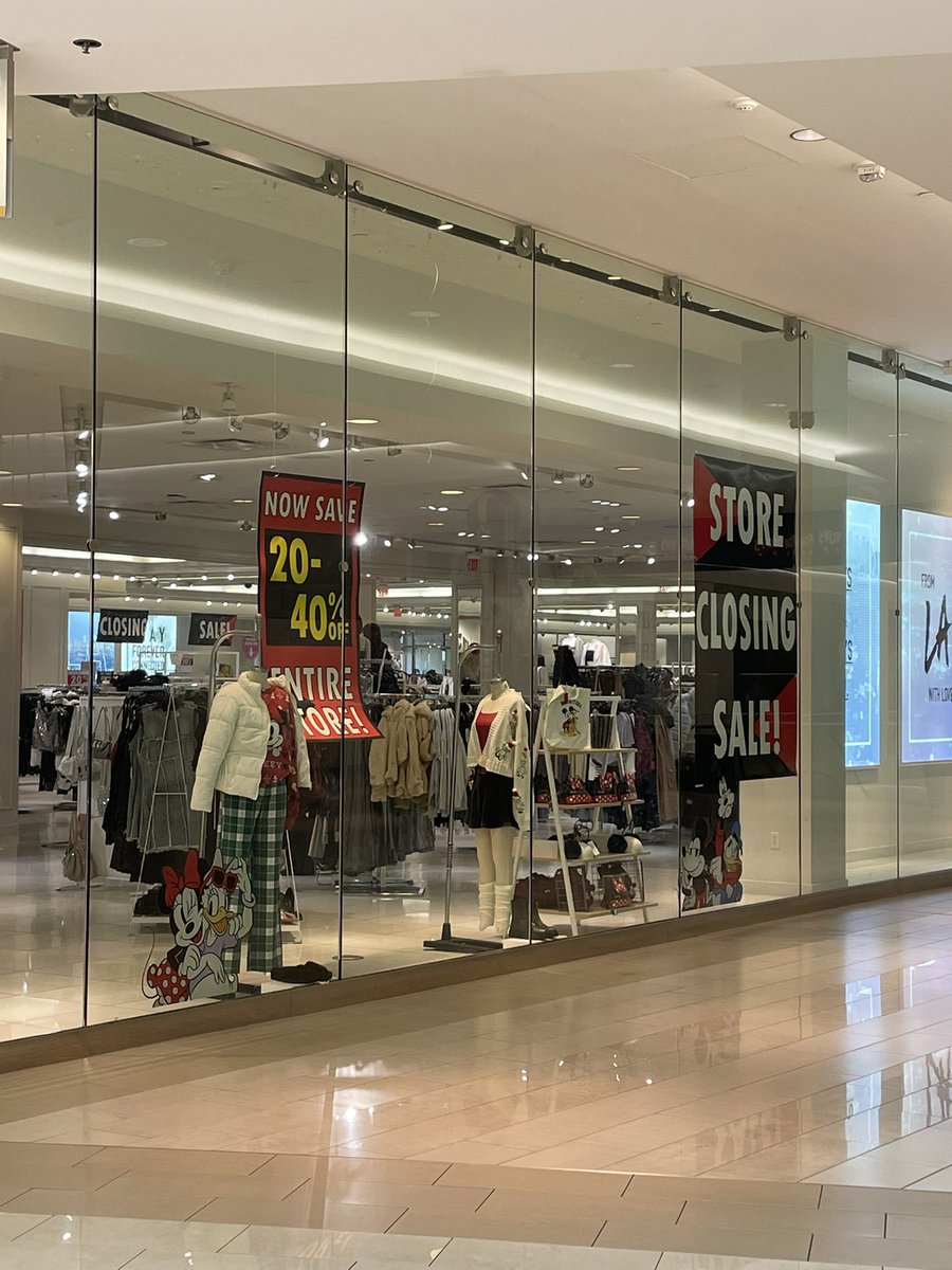 Mrs_Tom_Johnson's tweet photo. Finally some good news. @Forever21 closing in the MOA. https://t.co/2z5tfUQwPi